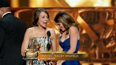 tina fey nipple|WATCH: Tina Fey Shows Picture Of Emmy Awards Nip Slip。